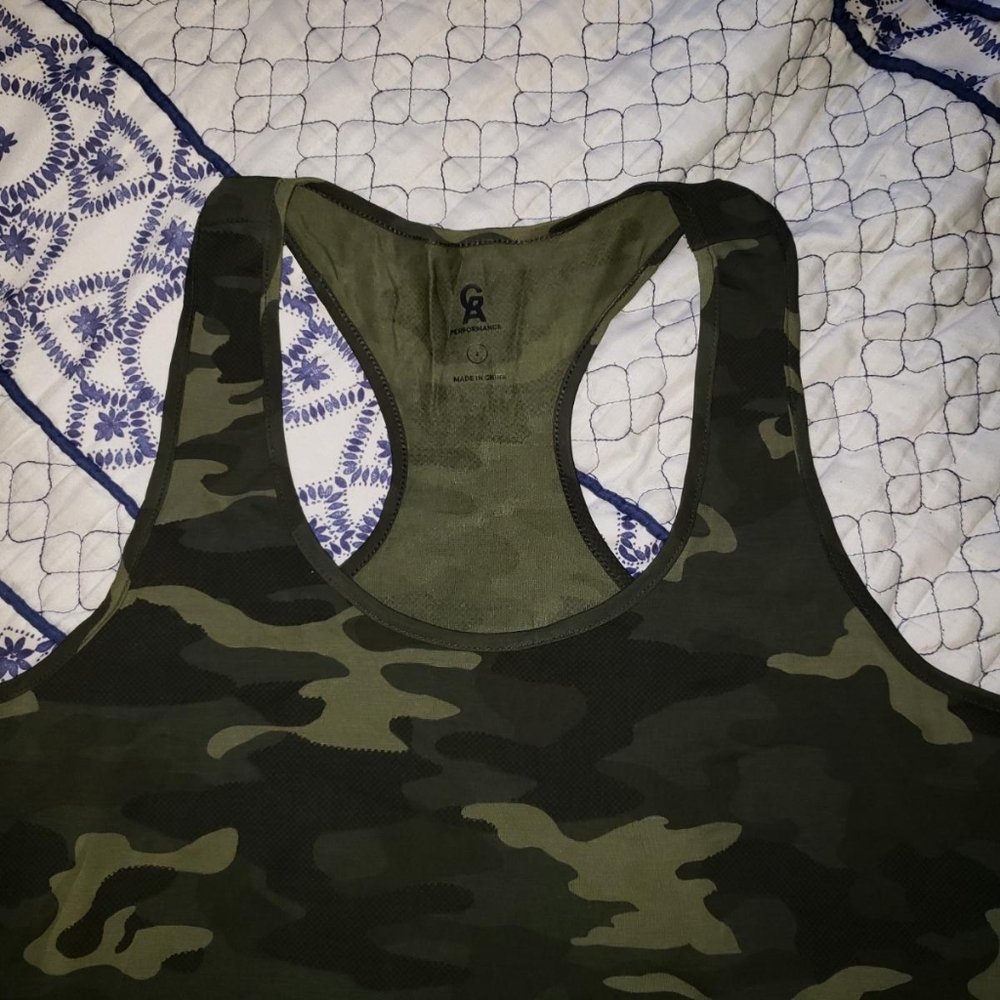 🧚🏼♀️Good American Camo Tank - Picture 4 of 5